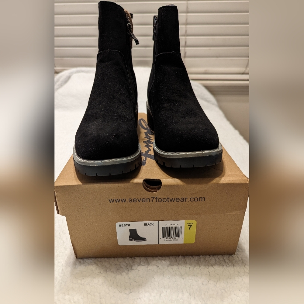 Seven7 Bestie ankle suede boot in black side zipper.  BRAND NEW NWT size 7